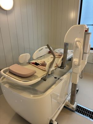 快適な設備の浴室