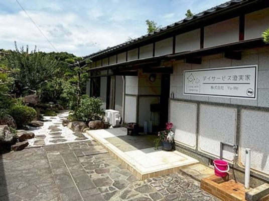和風建物の玄関  