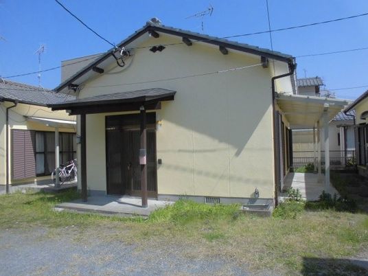 平屋の建物外観  
