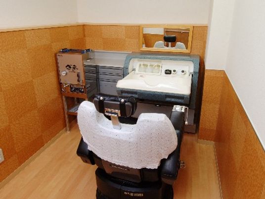 理美容椅子と設備