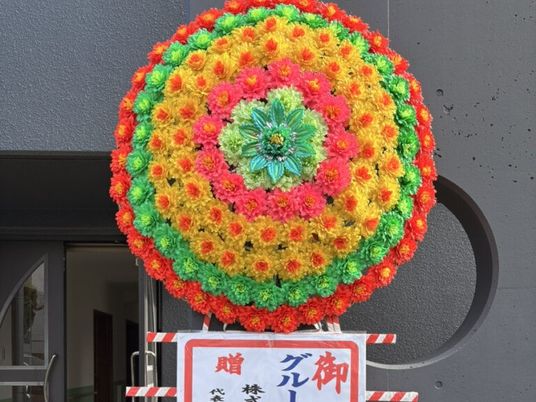 華やかな装飾のある玄関  