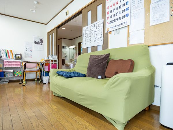 リビングのソファ