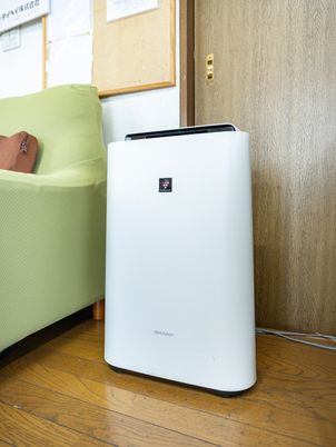 清潔な空気清浄機の部屋