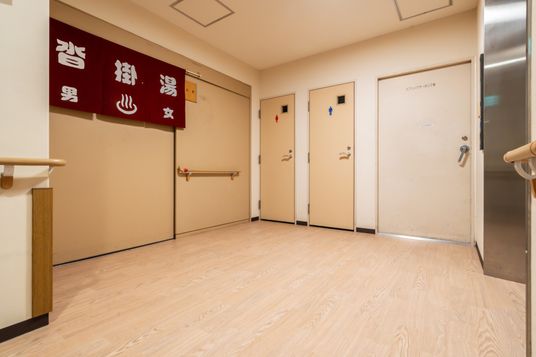 浴室前の廊下