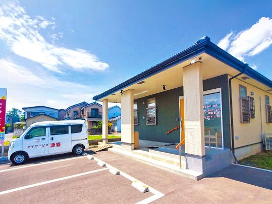 日当たりの良い施設外観  