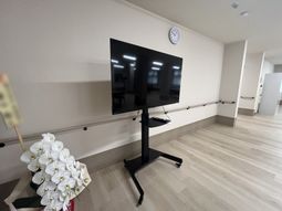 手すりのある廊下