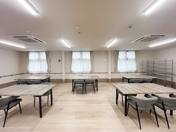 落ち着いた雰囲気のダイニング