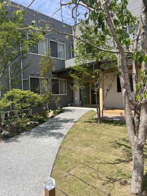 緑豊かなエントランス