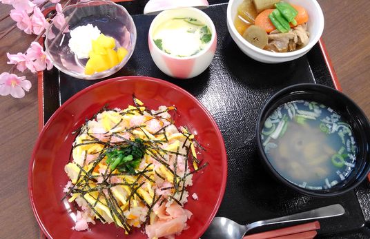 料理の盛り付け