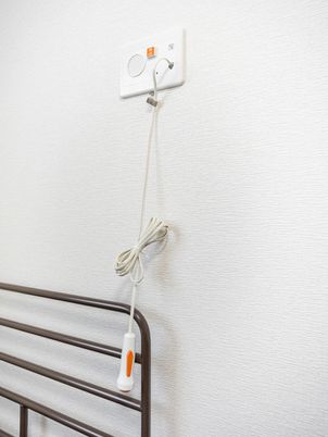 呼出ボタンのある居室  