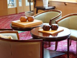 和やかな雰囲気のラウンジエリア