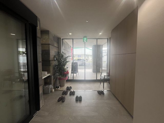 広いエントランス
