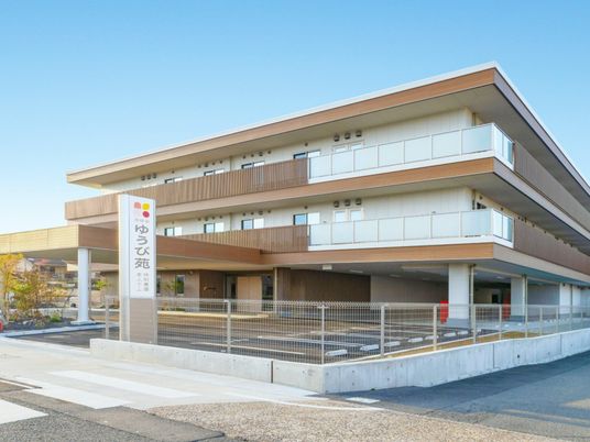 外観と看板  