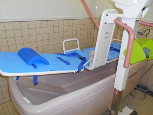 バリアフリーの浴室設備