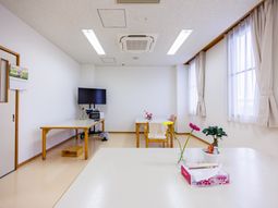 明るい多目的室  