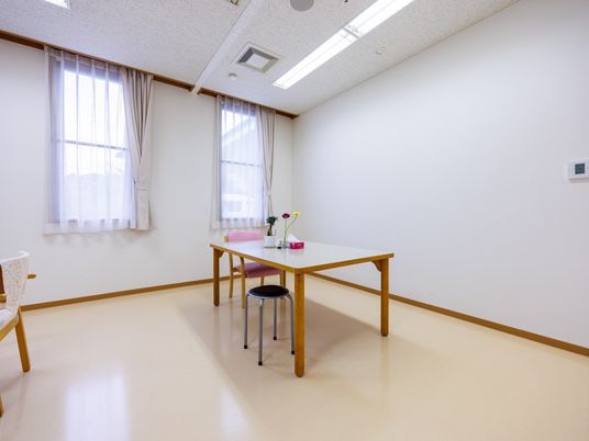 明るい休憩室です  