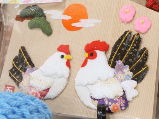手作り感溢れる工芸品