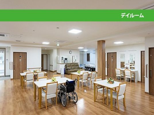 明るい食堂の共有空間  