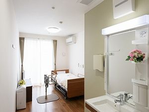落ち着いた雰囲気の居室