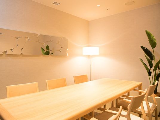 暖かみのある食堂空間