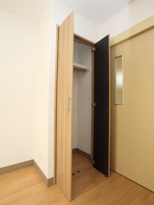 居室のオープンクローゼット