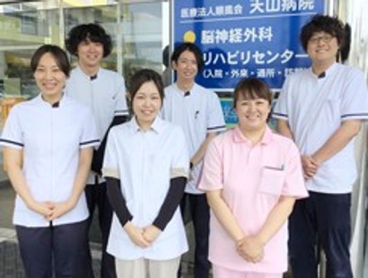 スタッフ集合の玄関前  