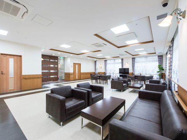 落ち着いた共用リビング