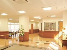 明るく広いエントランス