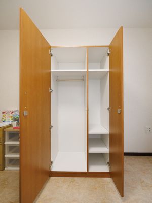整頓されたクローゼット