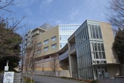 東京北医療センター 介護老人保健施設 さくらの杜の外観