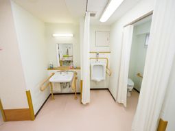 洗面所とトイレの空間