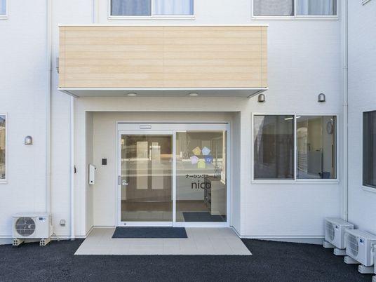 建物入り口