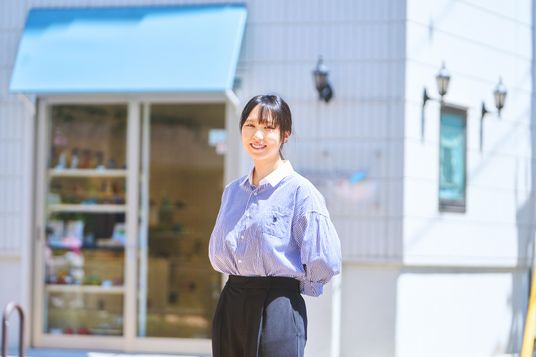 来訪者を迎えるエントランス