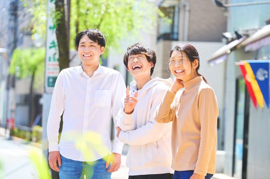 明るく開放的な外観