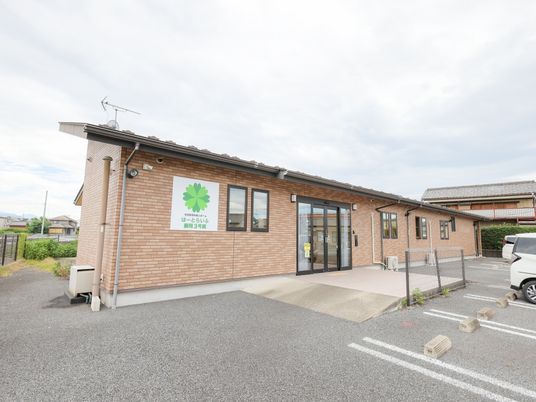 外観の建物正面  