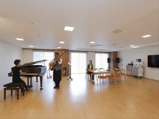 音楽演奏がある共有スペース