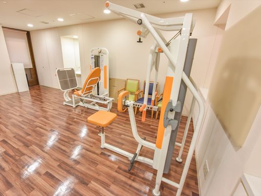 明るい機能訓練室