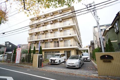 多階層建物の外観