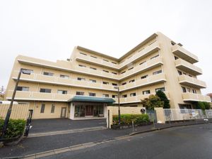 多階層建築の外観