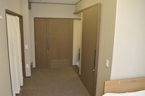 落ち着いた雰囲気の居室