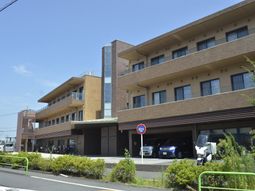 モダンな建物の外観