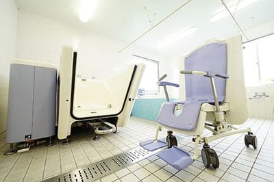 快適な設備のある浴室