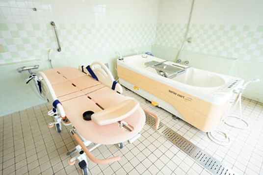 清潔な浴室
