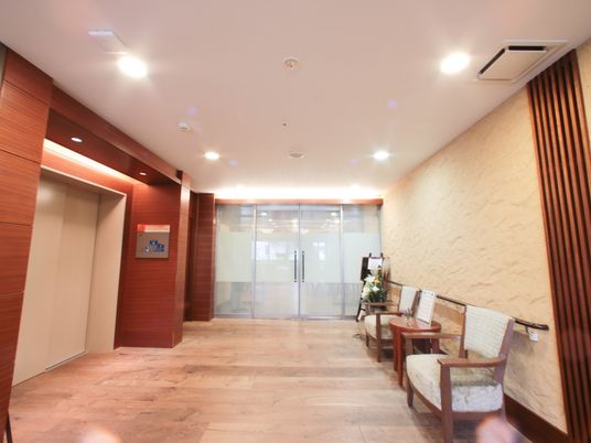 エントランスの待合スペース