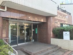 清潔感のあるエントランス