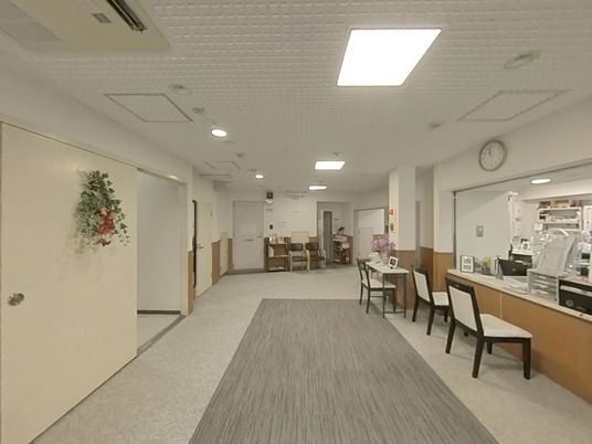 広い受付のロビー