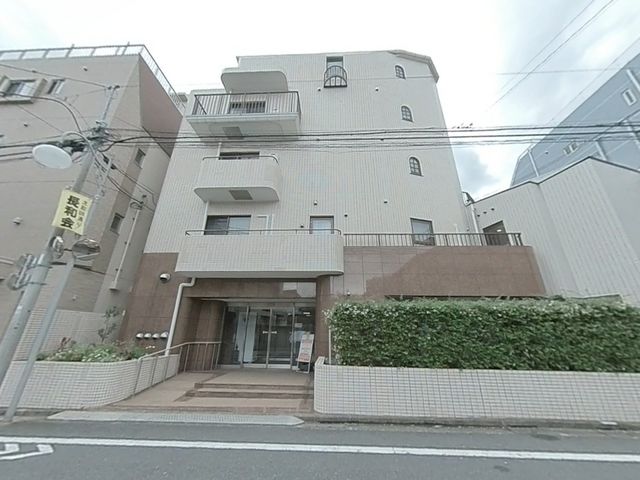 清潔感のある建物 外観 清潔で穏やかな雰囲気が魅力の施設です。看護や介護のご経験を活かして働きませんか。