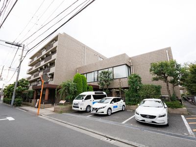 多階層建築の外観