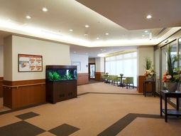 落ち着いた雰囲気のロビー