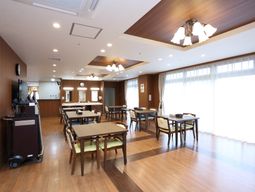 明るいダイニングスペース